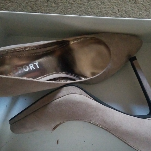 Shoes - Picture 2 of 3